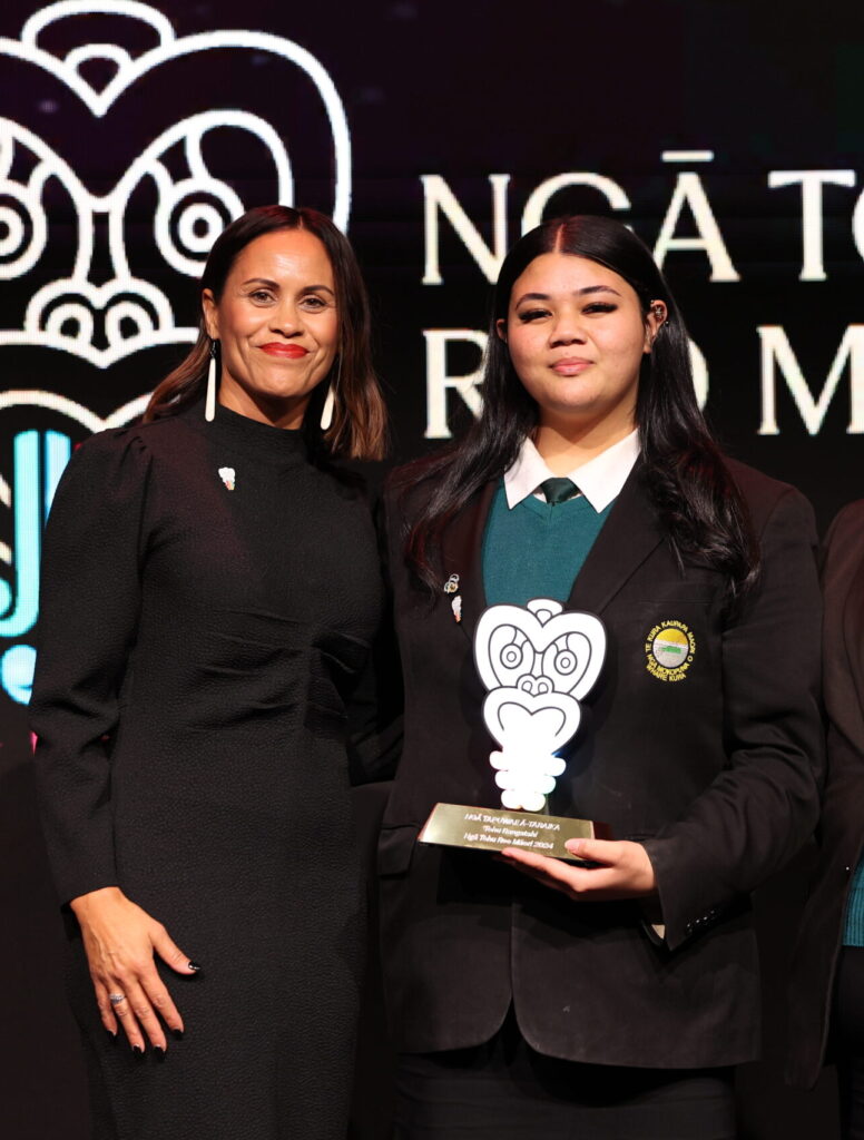 Pou Herenga Tanagata Awardee Raukura Chankee-Paea